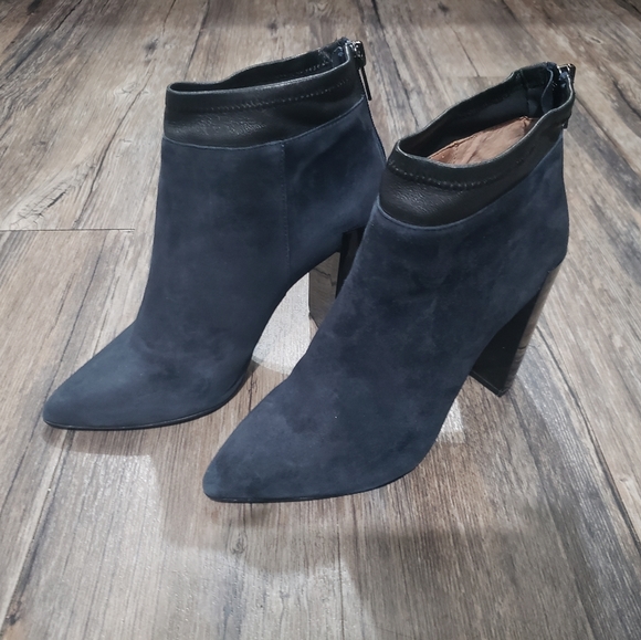 Renvy blue suede leather pointed toe boots size 6.5 women ankle bootie - Picture 3 of 11